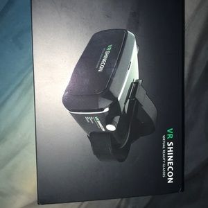 VR SHINECON virtual reality glasses.